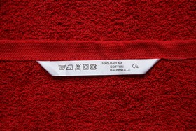 Detail labelu froté ručníku